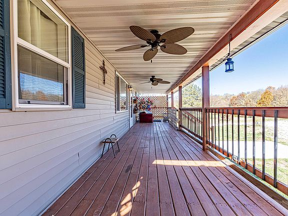 3rd image of 10251 Evergreen Dr