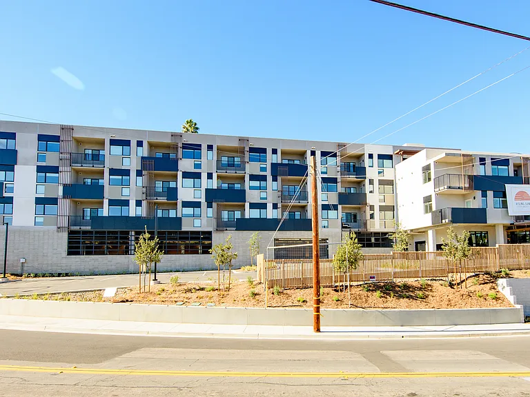 Rising Sun Apartments — Photo 71