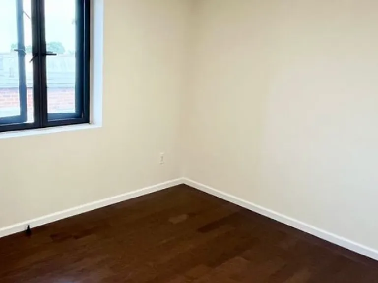 171-18 Crocheron Ave #3A — Photo 5