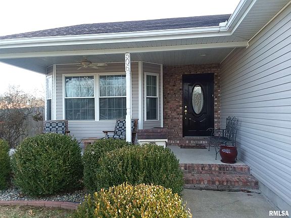 3rd image of 506 Abby Dr