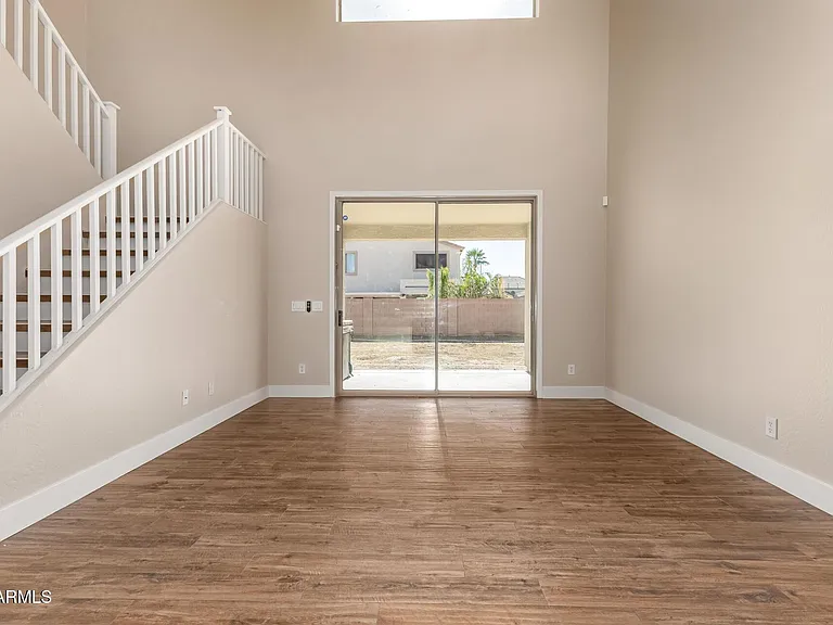 10625 E Knowles Ave — Photo 8