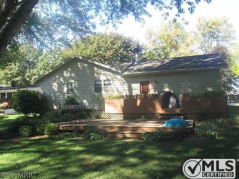 3rd image of 72 W 39th St