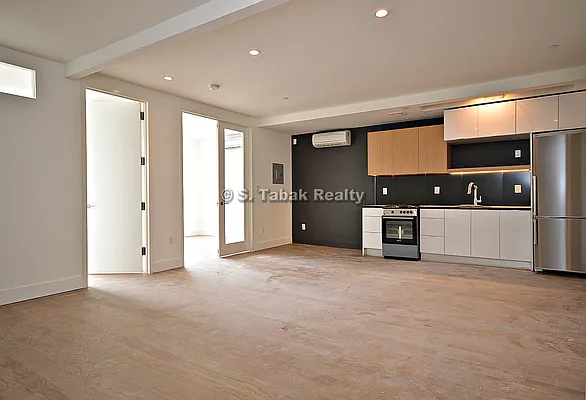 Rented by Steven C Bohbot, LREB | media 10