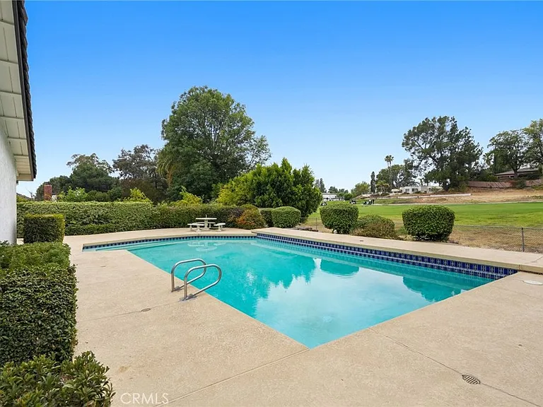 11803 Gerald Ave — Photo 28