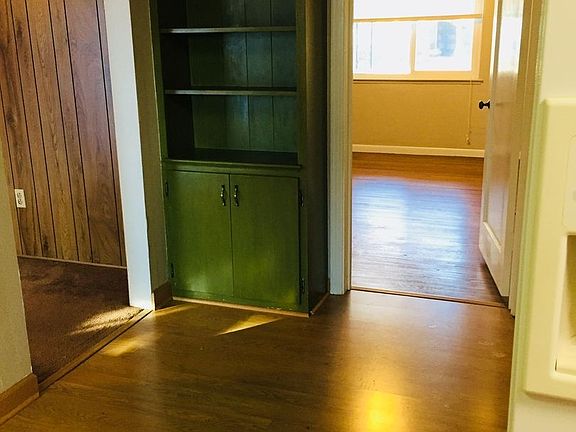 4th image of 630 Casmalia Way