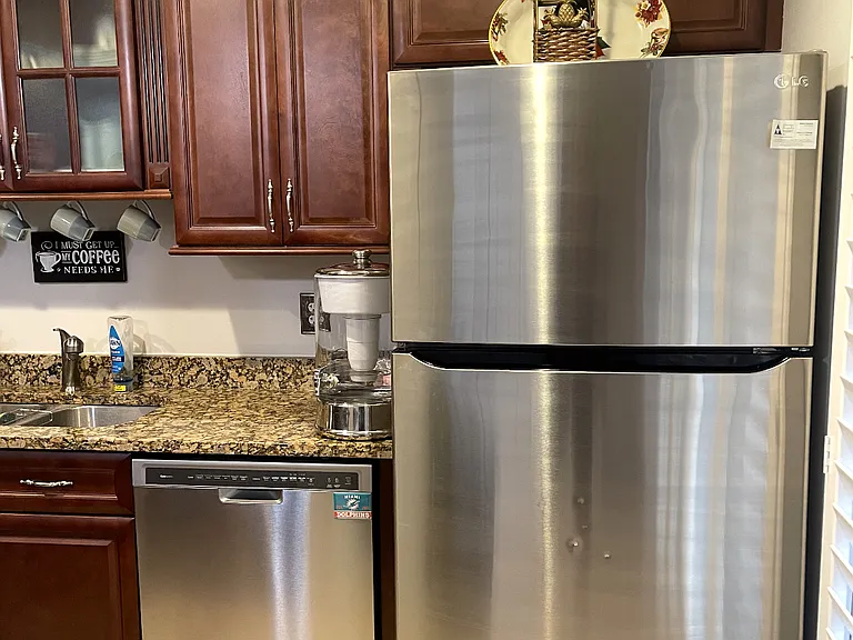 1202 SE Excaliber Ln #2 — Photo 5