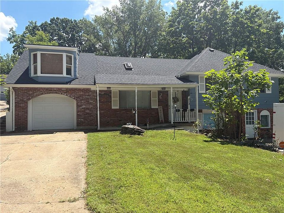 1st image of 213 Briar Ln