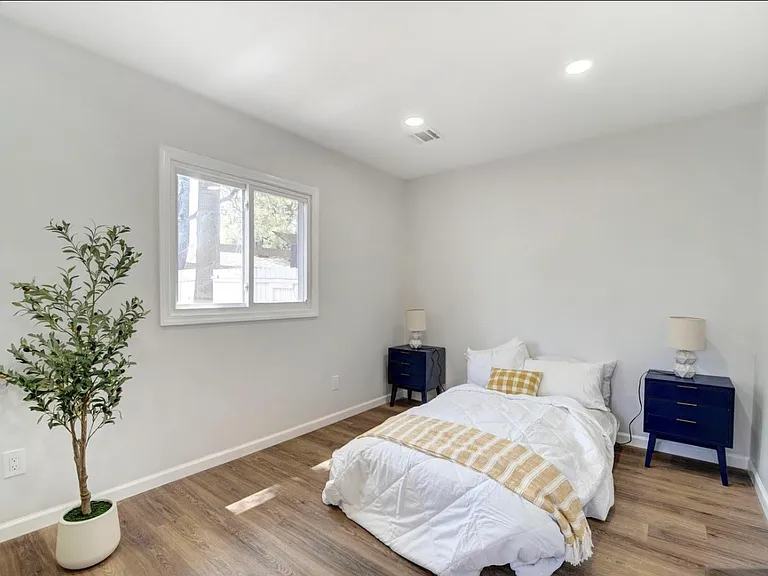120 Alabama Ave #1 — Photo 11