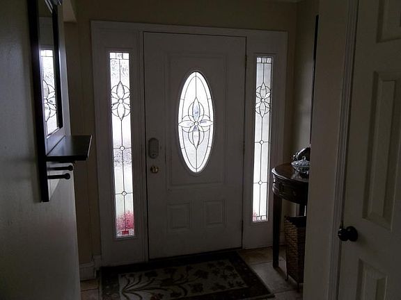 3rd image of 8 Mackeral St