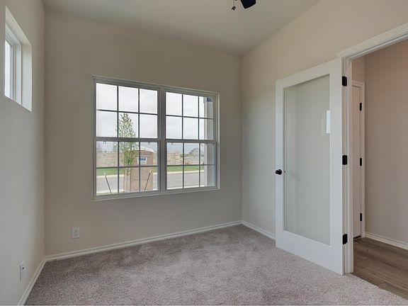 Hennersby Hollow - Brodie Interior Image 3