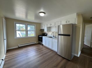 960 1st Ave #4, West Haven, CT 06516
