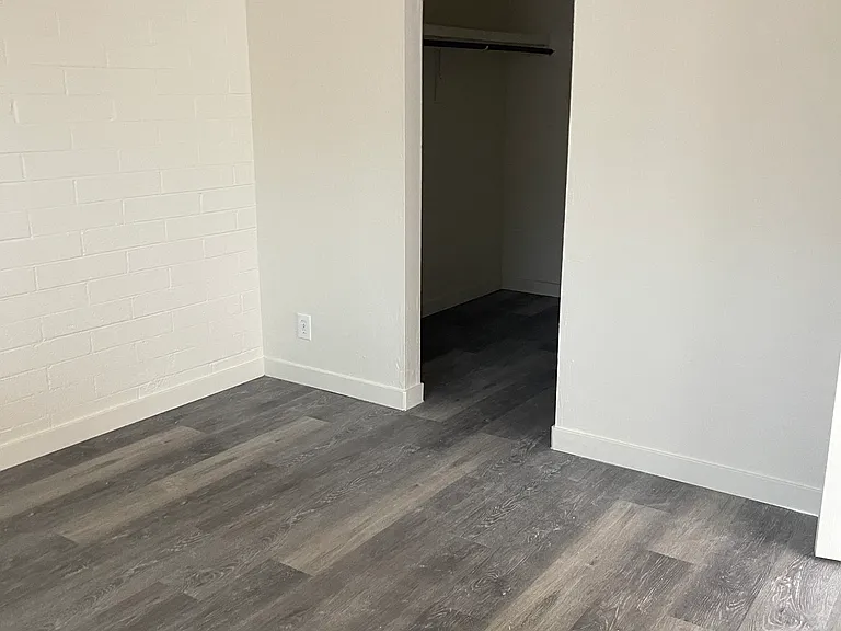 833 W 1st St #A — Photo 8