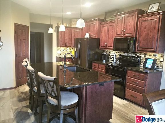4th image of 1012 Eastwood Dr