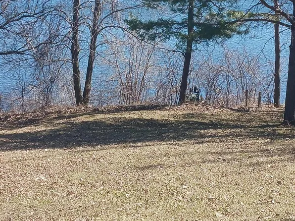 11122 Nine Mile Rd, Veblen, SD 57270