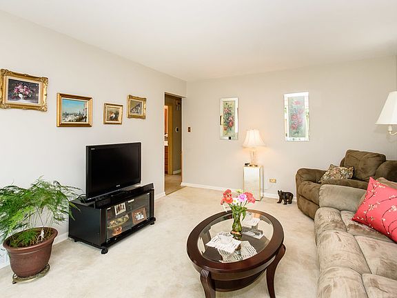 4th image of 4744 N Newland Ave