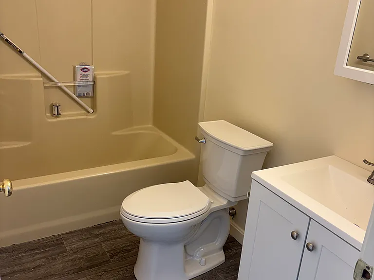 27 East St #9 — Photo 3