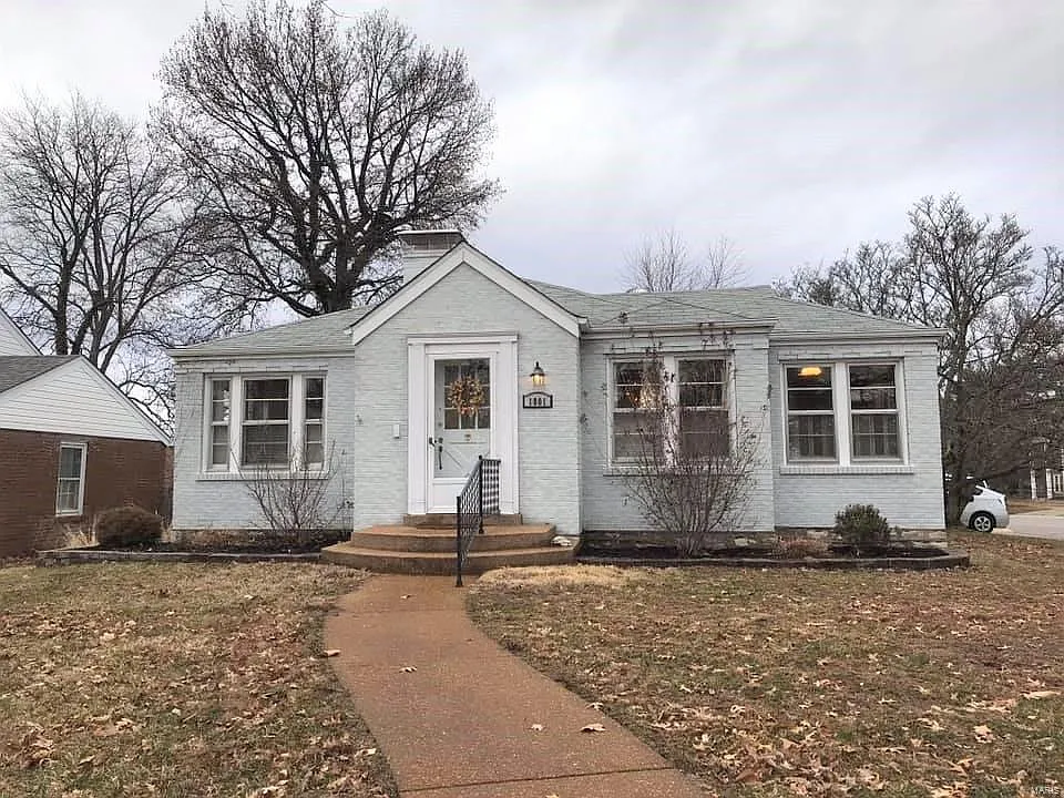 1001 Grandview Dr photo 1