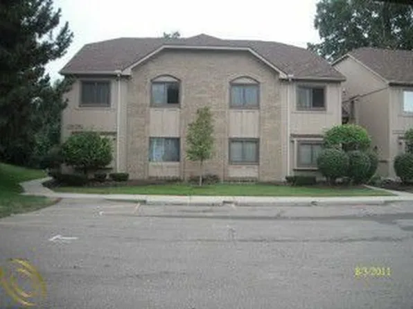 27484 Evergreen Rd #1, Lathrup Village, MI 48076