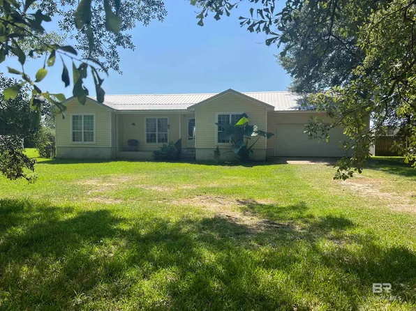 403 NE 7th St, Summerdale, AL 36580