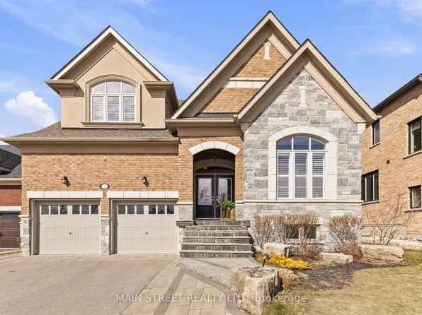 12 Birkdale Pl, Newmarket, ON L3Y 0E2