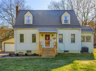 230 Cecil Ave, New Castle, PA 16101