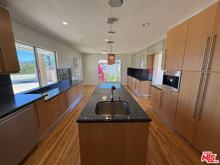 4613 Reforma Rd — Photo 12