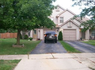 1105 Bradbury Cir, Carol Stream, IL 60188