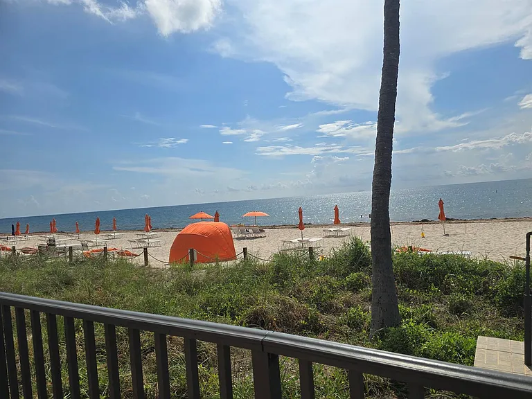 3800 Galt Ocean Dr — Photo 2