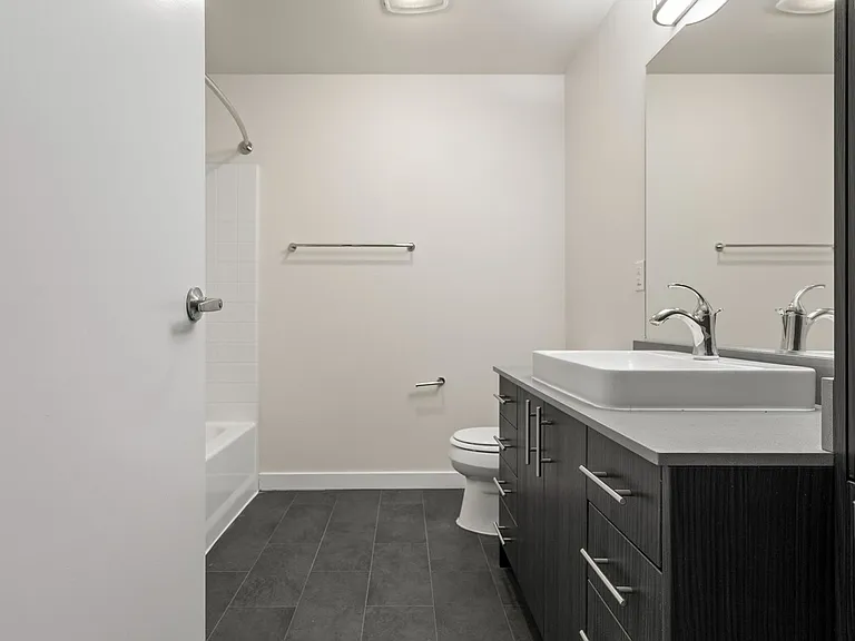 Contour Apartments — Photo 46