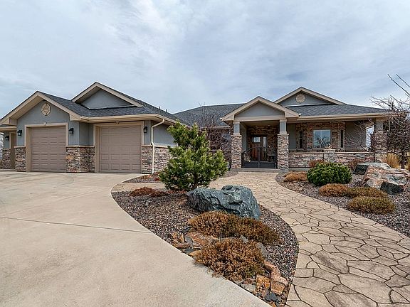 2nd image of 8896 Longs Peak Cir