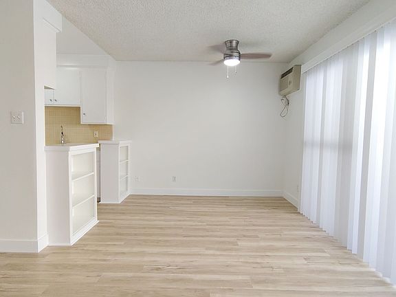 4th image of 12545 Pacific Ave #2