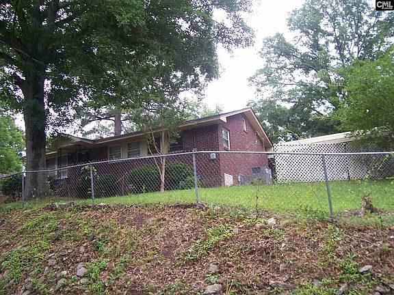 2nd image of 1223 Clarkson Ave