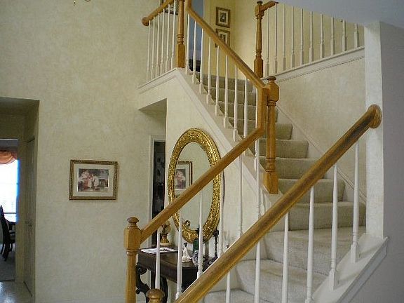 2 story foyer
