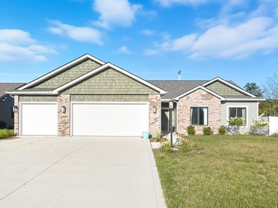 1403 Hideaway Dr, Auburn, IN, 46706