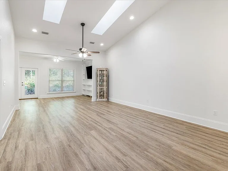 1544 Miccosukee Loop — Photo 12