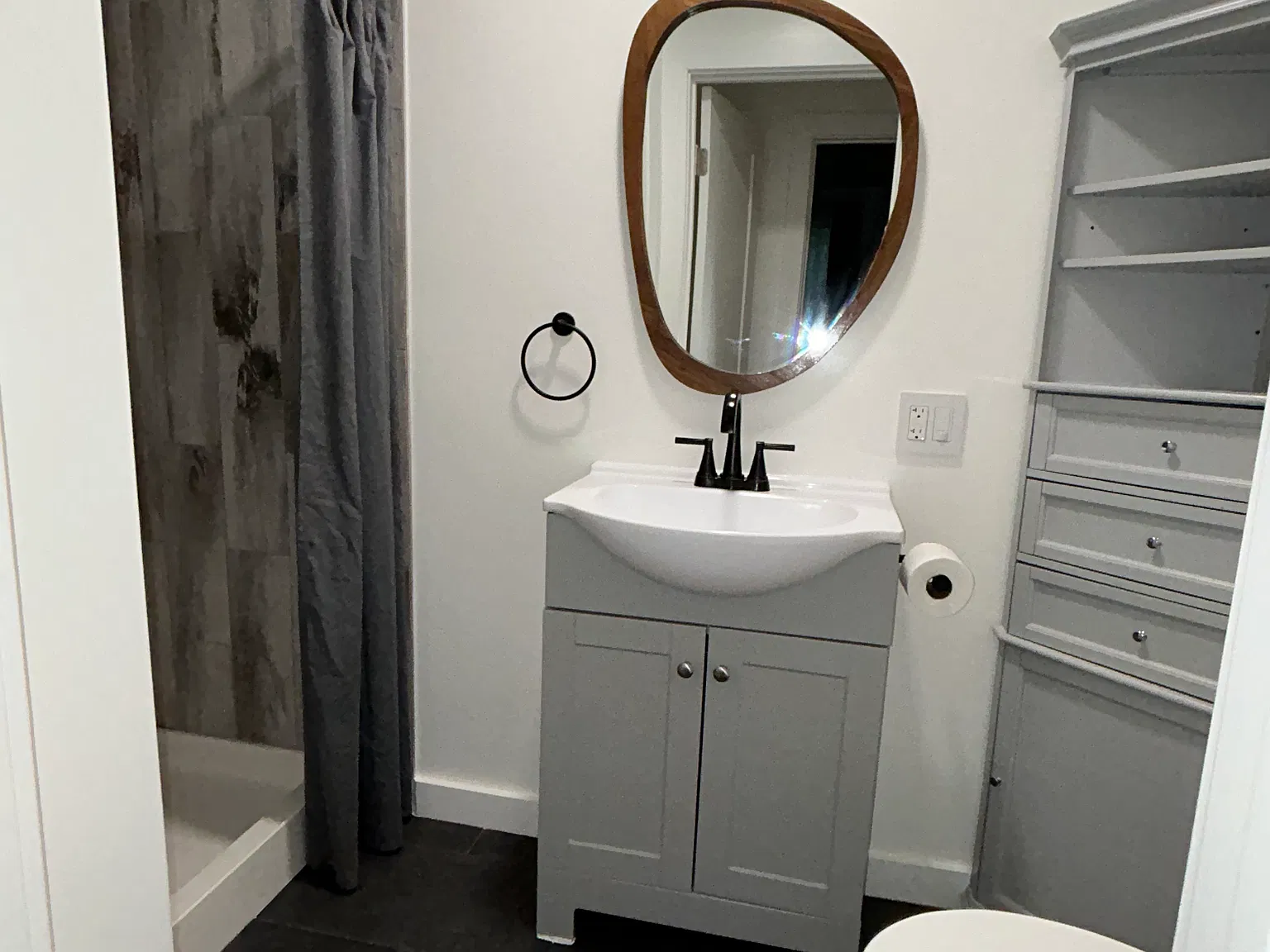 15090 Rio Nido Rd — Photo 2