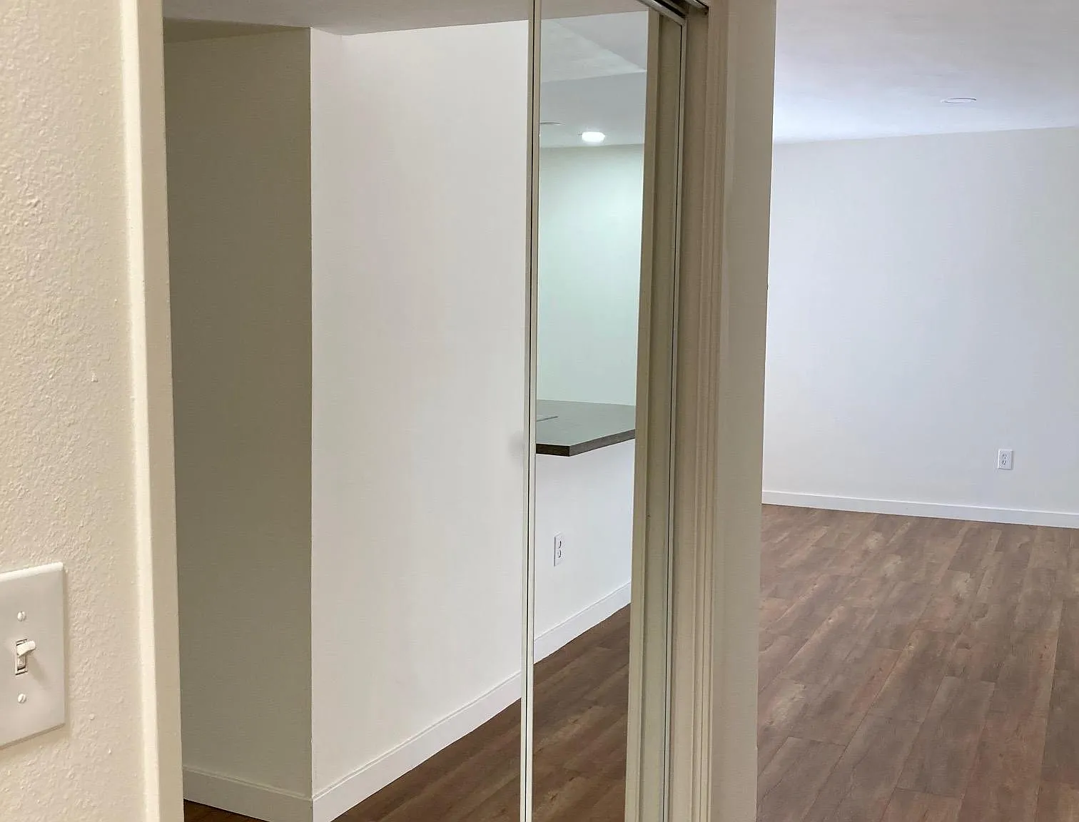 1 bed, 800 sqft, $2,295 — Photo 4