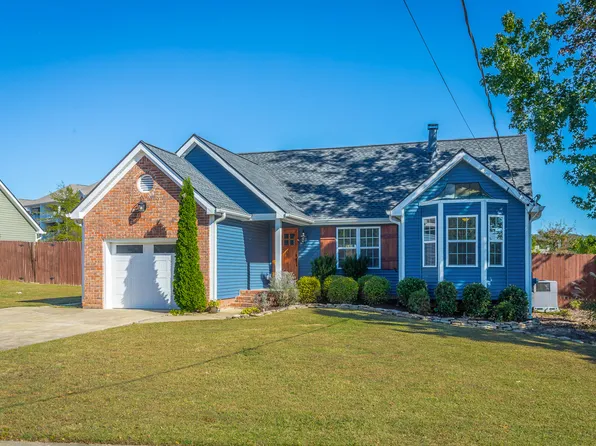 2306 Ashford Dr, Chattanooga, TN 37421