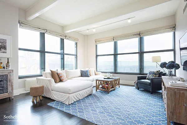 Sold by Sotheby's International Realty | media 18