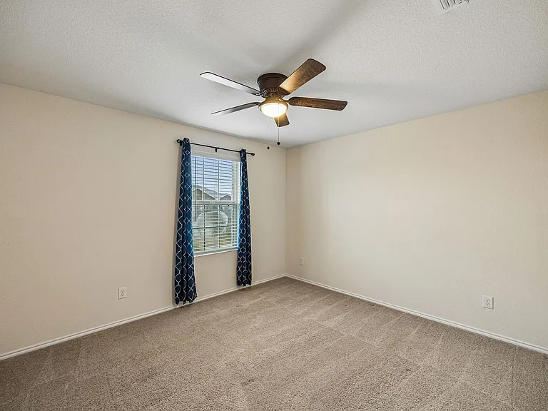 1605 Fields View Dr — Photo 20
