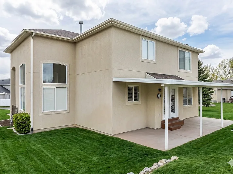 865 S Apple Grove Ln — Photo 2