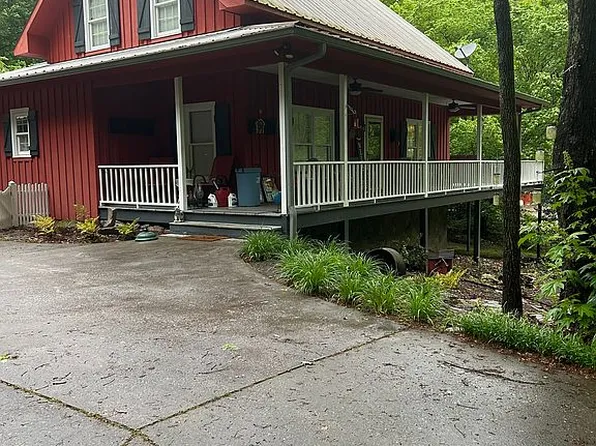 1118 W Armuchee Rd, La Fayette, GA 30728