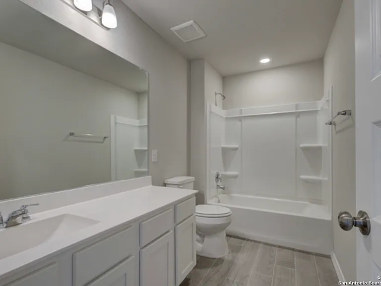 2532 Ayers Dr — Photo 19