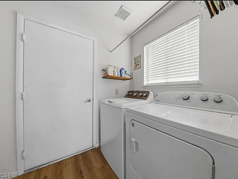 4251 Valley Royal Dr — Photo 10