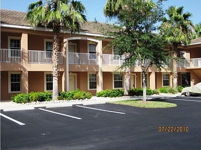 1st image of 3475 Lake Shore Dr APT 114