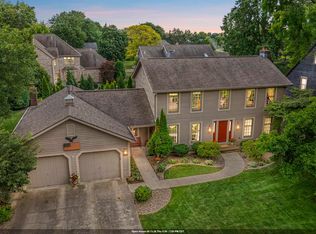 609 Scarlet Oak Ct, Appleton, WI 54915