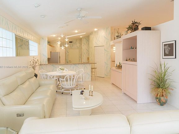 5th image of 9755 Harbour Lake Cir