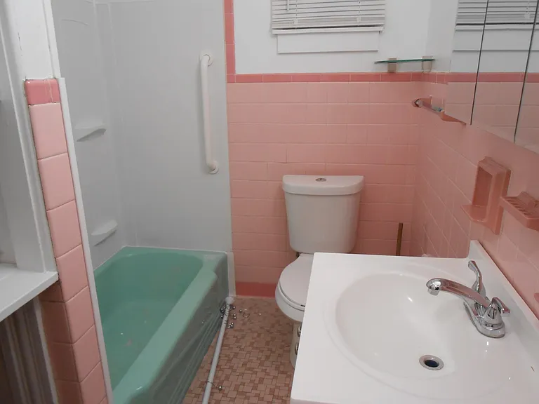 729 S Webster Ave #1 — Photo 4