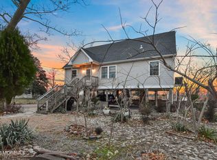 636 Main St, Belford, NJ 07718