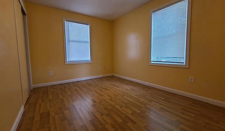 235 Wadsworth St — Photo 13